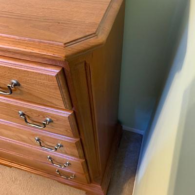 LOT 322 X: Sumter Cabinet Co. 3 Drawer Bedside Table & 5 Drawer Dresser