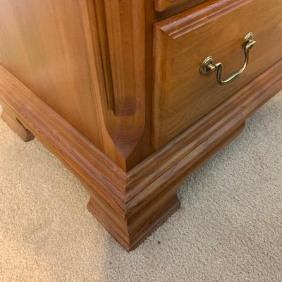 LOT 322 X: Sumter Cabinet Co. 3 Drawer Bedside Table & 5 Drawer Dresser
