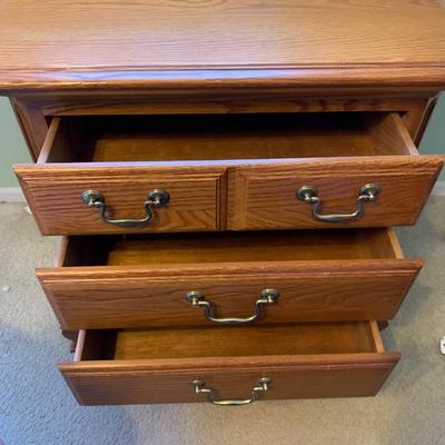 LOT 322 X: Sumter Cabinet Co. 3 Drawer Bedside Table & 5 Drawer Dresser