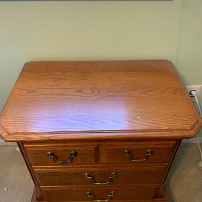 LOT 322 X: Sumter Cabinet Co. 3 Drawer Bedside Table & 5 Drawer Dresser