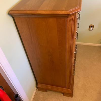 LOT 322 X: Sumter Cabinet Co. 3 Drawer Bedside Table & 5 Drawer Dresser