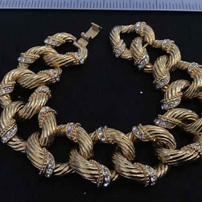 Beautiful Camrose &Kross JBK Rhinestone Rope Link Bracelet