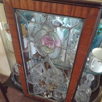 Antique Mahogany Diminutive Glass Display Cabinet with Design Fretting on Door (No Contents)