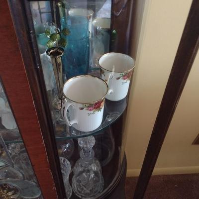 Antique Mahogany Diminutive Glass Display Cabinet with Design Fretting on Door (No Contents)