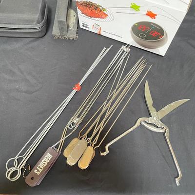 Brookstone Grill Alert W/Box, Therm Pro & More Grilling Necessities (K-SS)