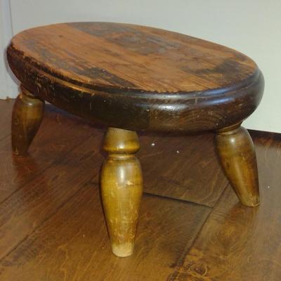 Oval Wooden Foot Stool