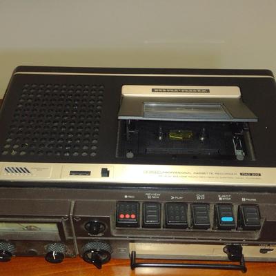 Marantz Professional Stereo Cassette Recorder- Model PMD 200