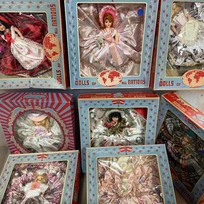 Dolls of all nations