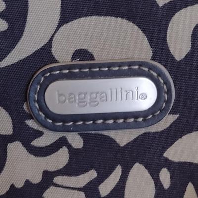 Baggallini Satchel/Overnight Bag with Cosmetic Case