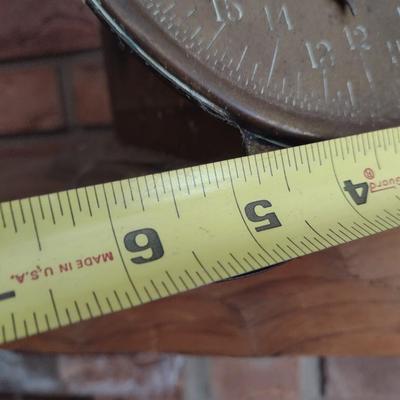 Vintage Family Countertop Scale