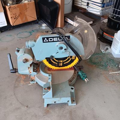 DELTA 10" COMPOUND MITER SAW