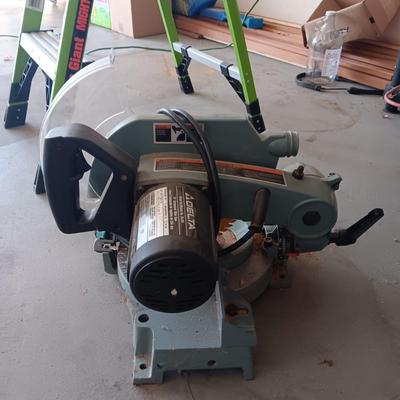 DELTA 10" COMPOUND MITER SAW