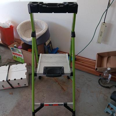 LITTLE GIANT MIGHTY LITE FOLDING STEP STOOL