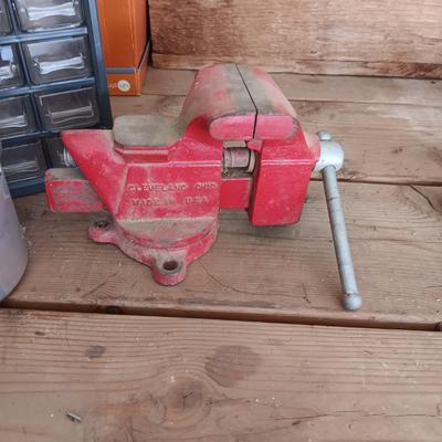 COLUMBIAN D63 1/2 SWIVEL BENCH VISE, DRAWER ORGANIZER AND SOME HARDWARE