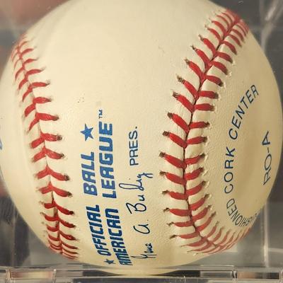 Ivanon Coffie #13 OMLB Signed Autographed Baseball In Collectors Case