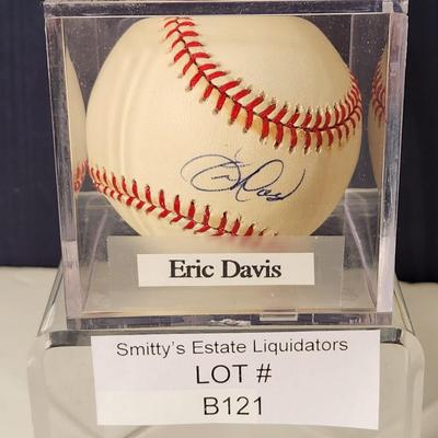 Eric Davis OMLB Signed Autographed Baseball In Collectors Case