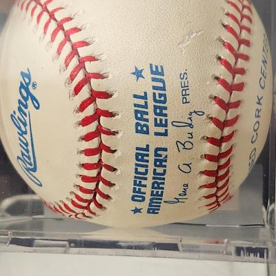 Pat Hentgen OMLB Signed Autographed Baseball In Collectors Case