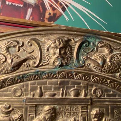 VTG 1950s PEERAGE BRASS WALL PLAQUE