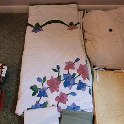 FULL/QUEEN BEDSPREAD, FULL DOWN DUVET, PILLOW SHAMS AND CASES