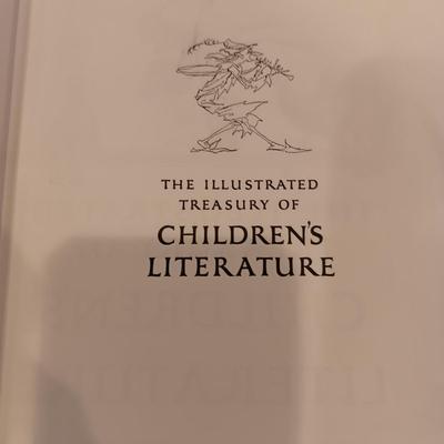 CHILDRENS BOOKS