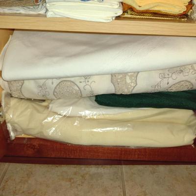 Collection of Table Linens- Table Cloths and Napkins