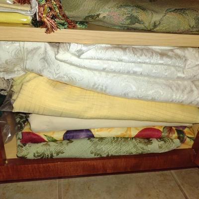 Collection of Table Linens- Table Cloths and Napkins