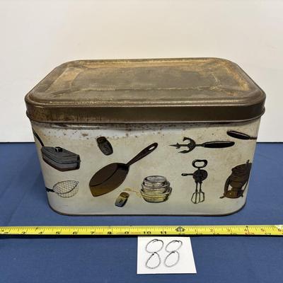 Vintage Weibro Metal Bread Box