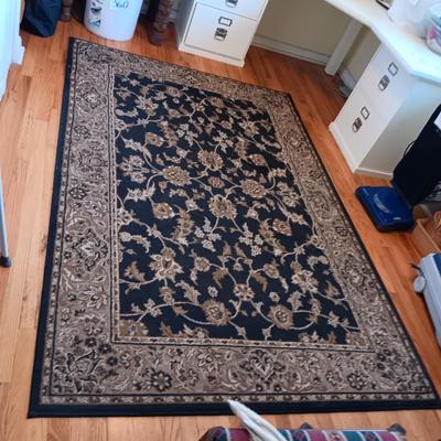 AREA RUG WITH NO SLIDE PAD