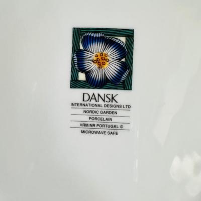 Breakfast Room - Dansk Nordic Garden Service for 24 + Mugs not photoed