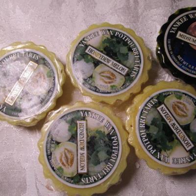 5 Yankee wax potpourri tarts