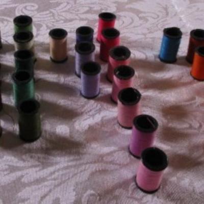 38 mini spools of thread