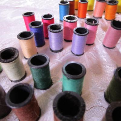 38 mini spools of thread