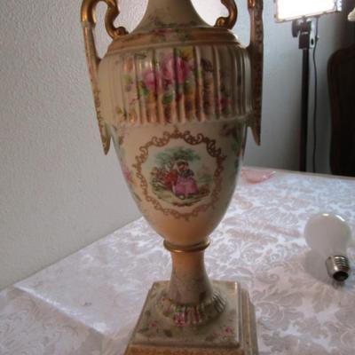 Ceramic lamp
