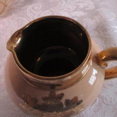 Vintage Winsor Artware creamer & sugar bowl