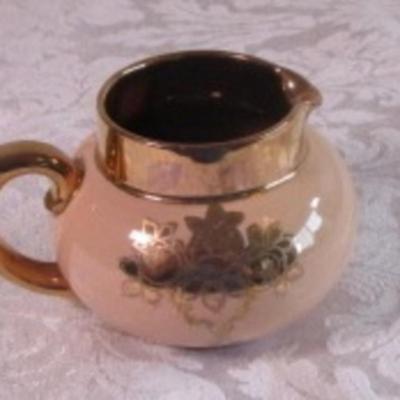 Vintage Winsor Artware creamer & sugar bowl
