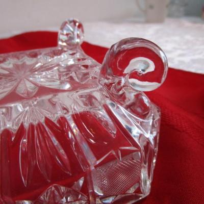 Crystal footed candy dish with lid