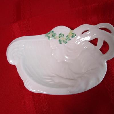 Beelek Irish heart porcelain butter plate