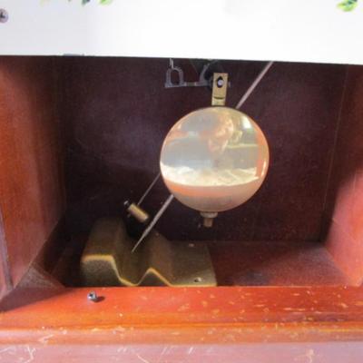 Vintage mantle clock