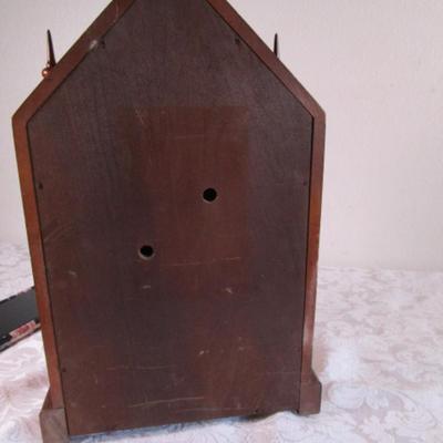 Vintage mantle clock