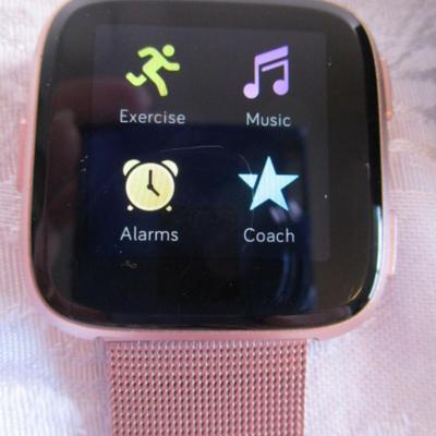 Fitbit Versa FB504 Watch