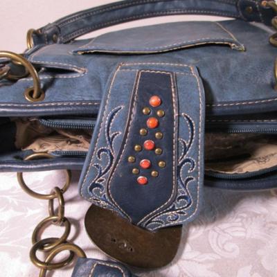 Montana West Western purse. has concealed weapon pouch.