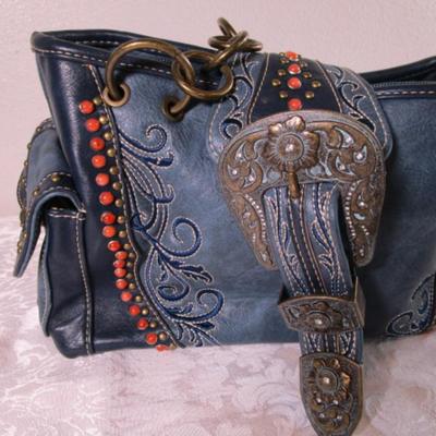 Montana West Western purse. has concealed weapon pouch.