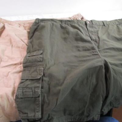 2 pair Boulder Creek cargo shorts, 1 tan, 1 green