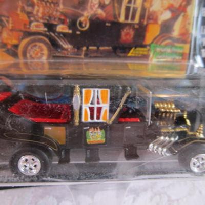 Johnny Lightning Frightning Lightnings Episode 2, The Munsters Koach