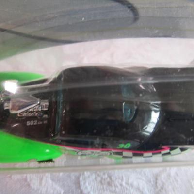 2 Hot Wheels cars