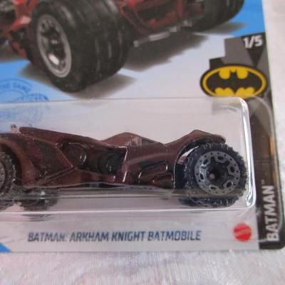 2 Batman Hot Wheels cars