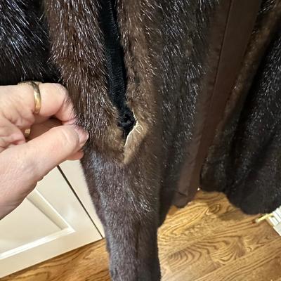 Women's Closet - Mink Coat from Koslows - Plus size estimate 14-16
