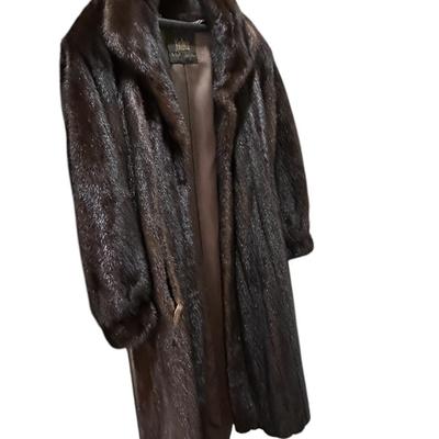 Women's Closet - Mink Coat from Koslows - Plus size estimate 14-16