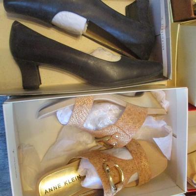 Variety Of Women's Shoes Average Size 8 1/2 To 9 1/2 Lot A