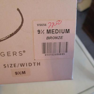 Variety Of Women's Shoes Average Size 8 1/2 To 9 1/2 Lot B